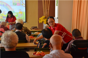 走进福利院，情暖老人心——新利体育供应链公益行