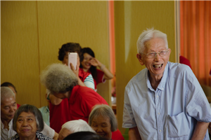 走进福利院，情暖老人心——新利体育供应链公益行